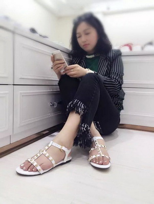 LV Sandals Women--022